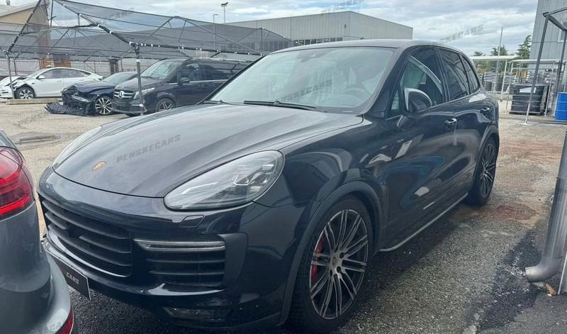 Porsche Cayenne cena 84700 przebieg: 219000, rok produkcji 2015 z Kartuzy małe 56